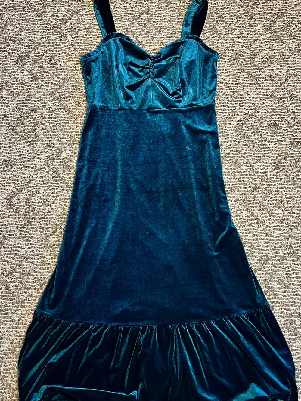 Women Teal Velvet Dress with Ruffled Hem
